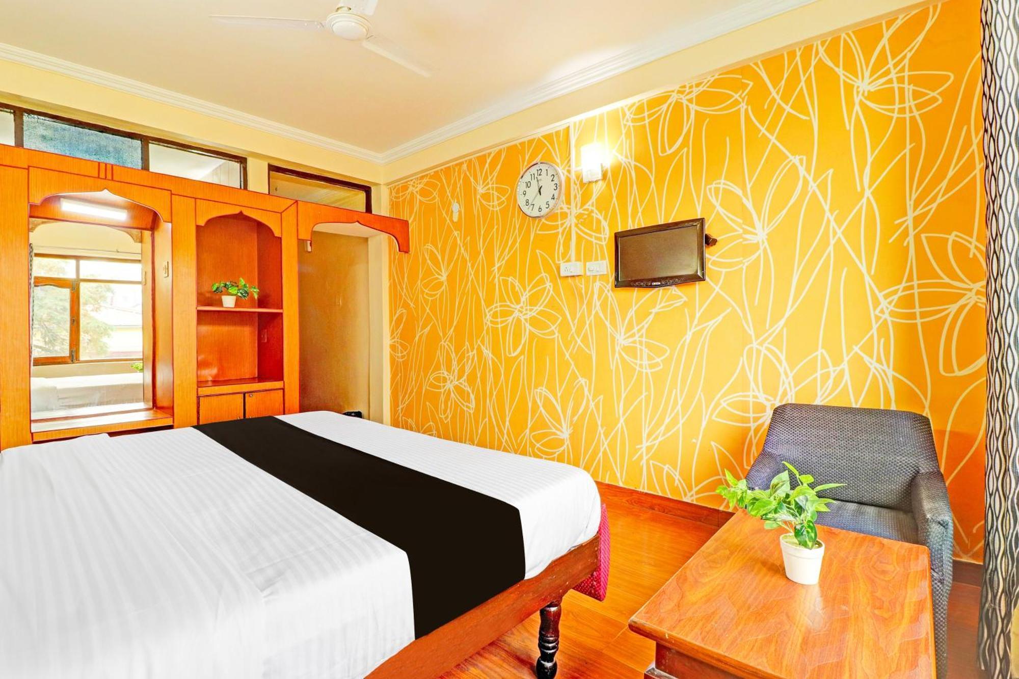 Super Collection O Pioneer Hotel Mussoorie Exterior photo