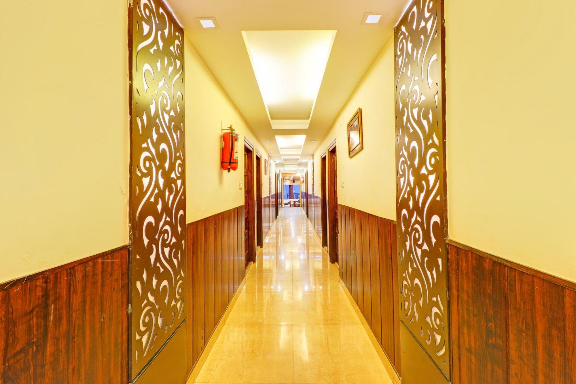 Super Collection O Pioneer Hotel Mussoorie Exterior photo